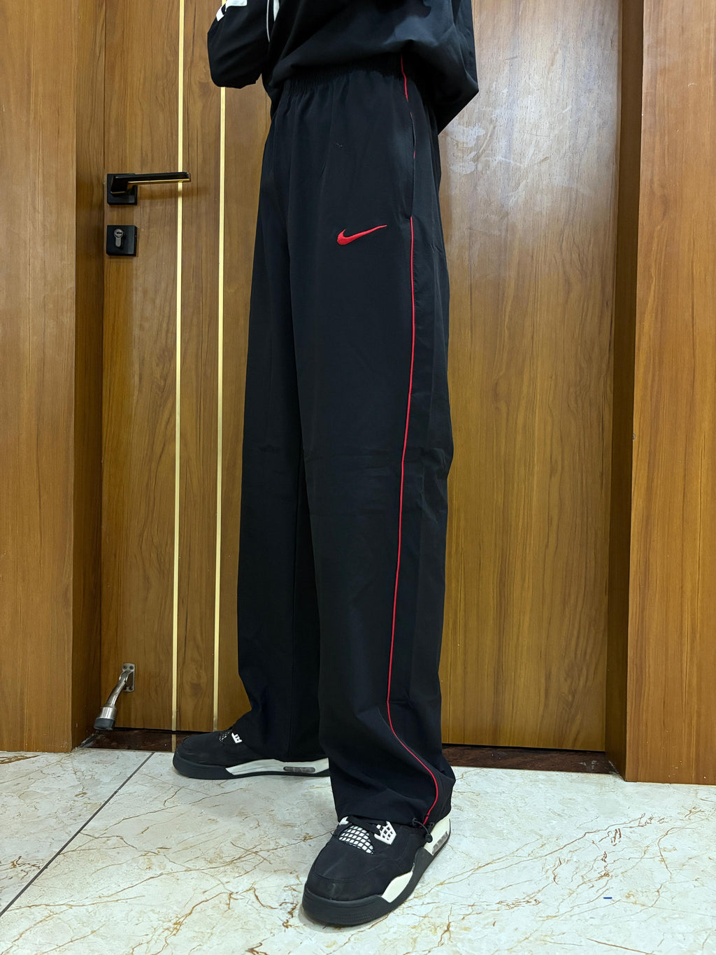 Glide parachute joggers - Red switch edition